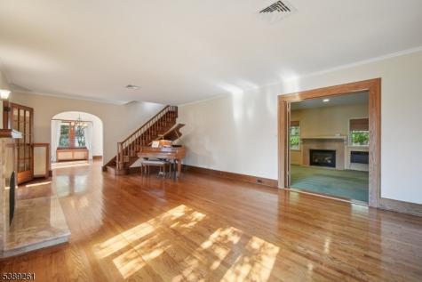 10 Randolph Place Verona NJ 07044