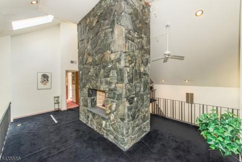 15 Wilshire Drive Sparta NJ 07871