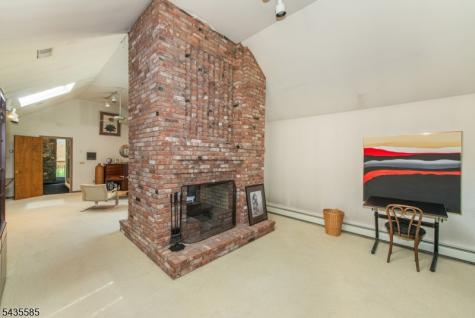 15 Wilshire Drive Sparta NJ 07871