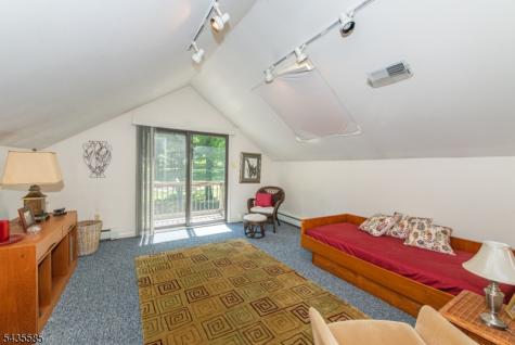 15 Wilshire Drive Sparta NJ 07871