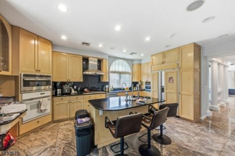 1 Brighton Court Livingston NJ 07039