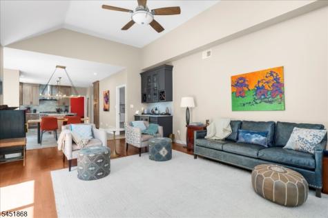 15 Austin Hill Road Clinton NJ 08809
