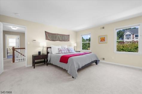 15 Austin Hill Road Clinton NJ 08809