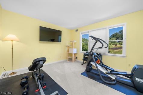 15 Austin Hill Road Clinton NJ 08809