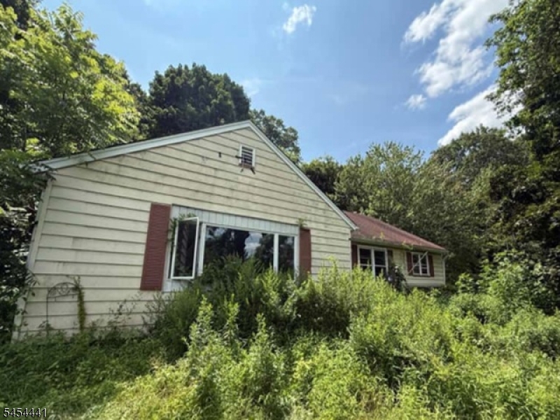 37 Hope Road Liberty NJ 07838