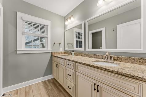 420 Mountainview Terrace Dunellen NJ 08812
