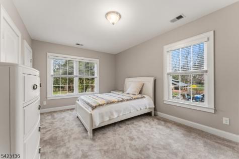 420 Mountainview Terrace Dunellen NJ 08812
