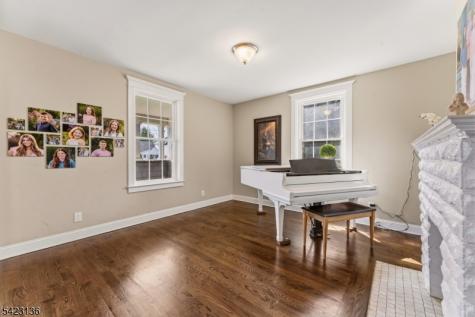 420 Mountainview Terrace Dunellen NJ 08812