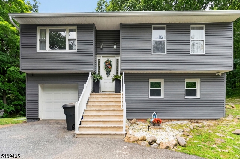 5 Lawrence Drive Vernon NJ 07422