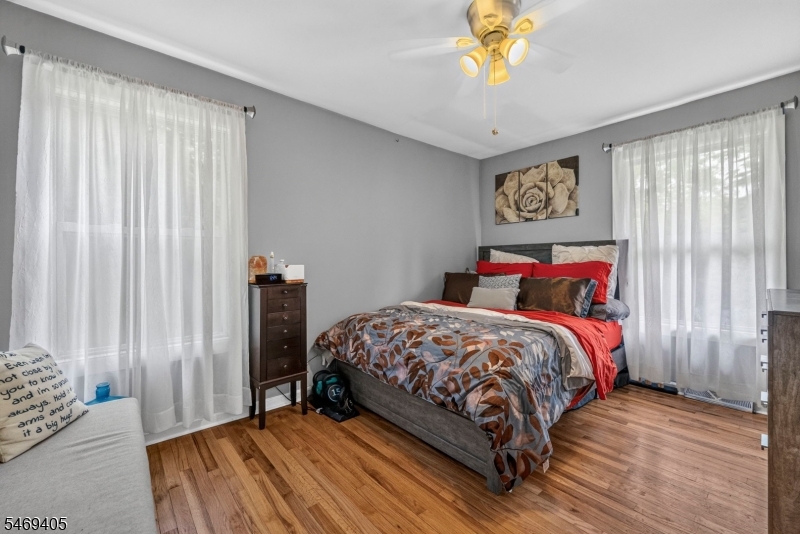 5 Lawrence Drive Vernon NJ 07422
