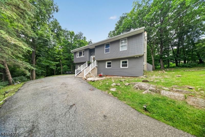 5 Lawrence Drive Vernon NJ 07422