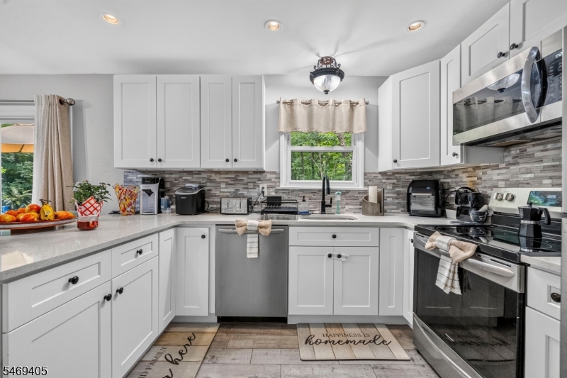 5 Lawrence Drive Vernon NJ 07422