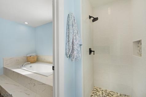 31 Warren Cutting Chester NJ 07930