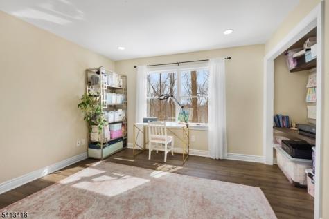 31 Warren Cutting Chester NJ 07930