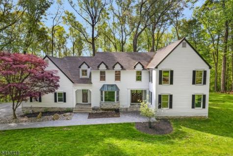 31 Warren Cutting Chester NJ 07930