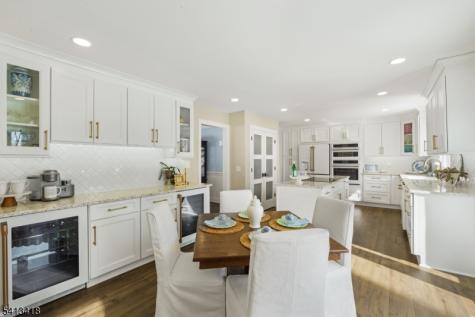 31 Warren Cutting Chester NJ 07930