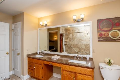 4 Melita Road Alexandria NJ 08848
