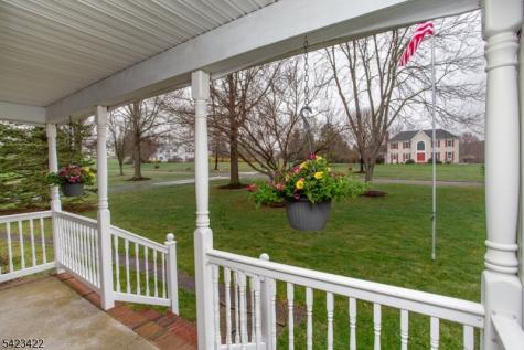 4 Melita Road Alexandria NJ 08848