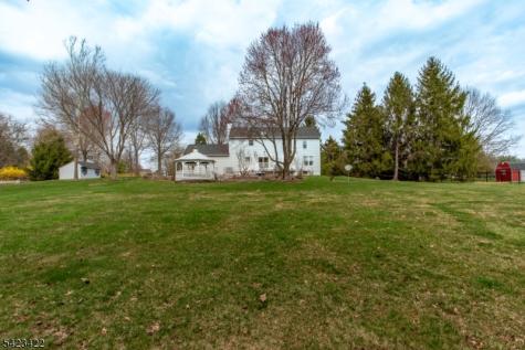 4 Melita Road Alexandria NJ 08848