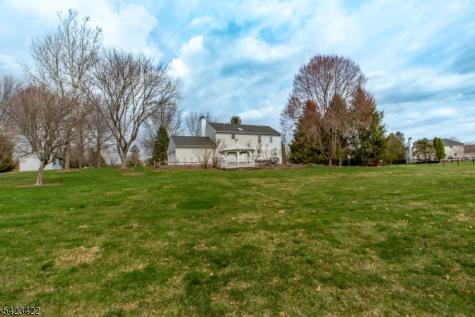 4 Melita Road Alexandria NJ 08848