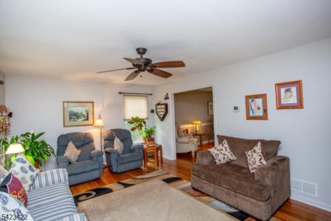 4 Melita Road Alexandria NJ 08848