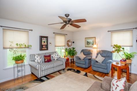 4 Melita Road Alexandria NJ 08848