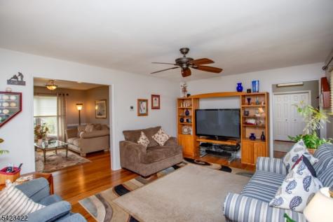 4 Melita Road Alexandria NJ 08848