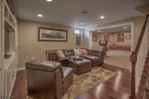 25 Sullivan Drive Bernards NJ 07920