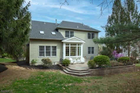 25 Sullivan Drive Bernards NJ 07920