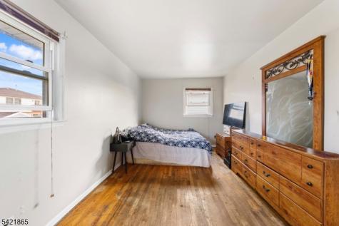 1019 Essex Avenue Linden NJ 07036