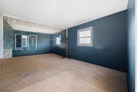 1019 Essex Avenue Linden NJ 07036