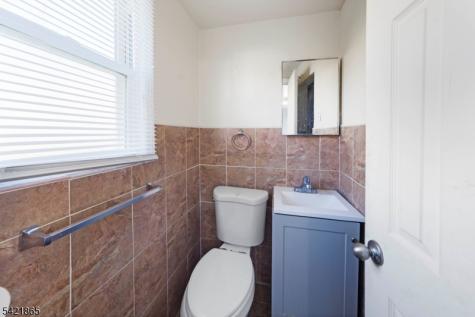 1019 Essex Avenue Linden NJ 07036