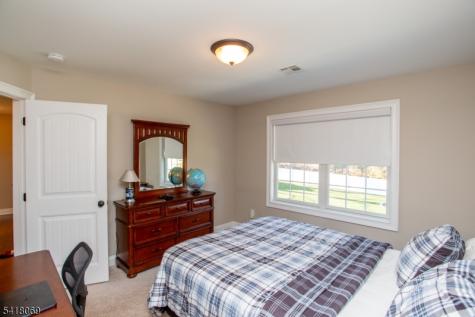 4 Ashton Court Raritan NJ 08822