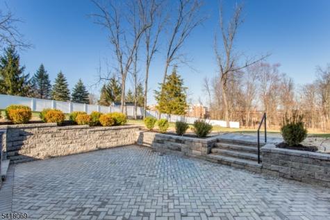 4 Ashton Court Raritan NJ 08822