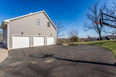 4 Ashton Court Raritan NJ 08822