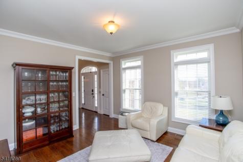 4 Ashton Court Raritan NJ 08822