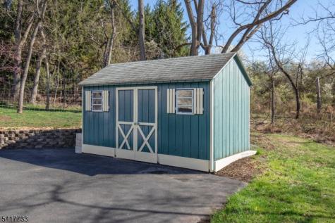 34 Indian Run Readington NJ 08889