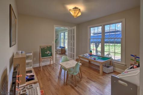 34 Indian Run Readington NJ 08889