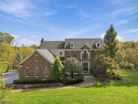 16 Ridgeline Drive Washington NJ 07853