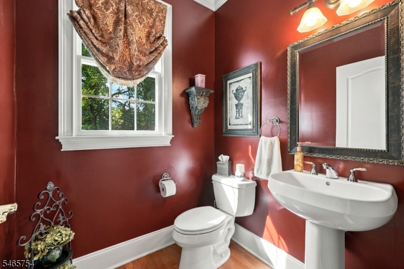 16 Ridgeline Drive Washington NJ 07853