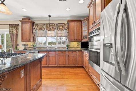 16 Ridgeline Drive Washington NJ 07853