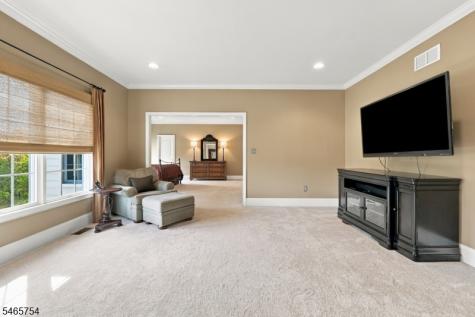 16 Ridgeline Drive Washington NJ 07853