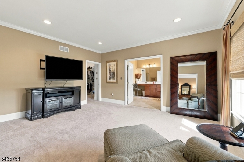 16 Ridgeline Drive Washington NJ 07853