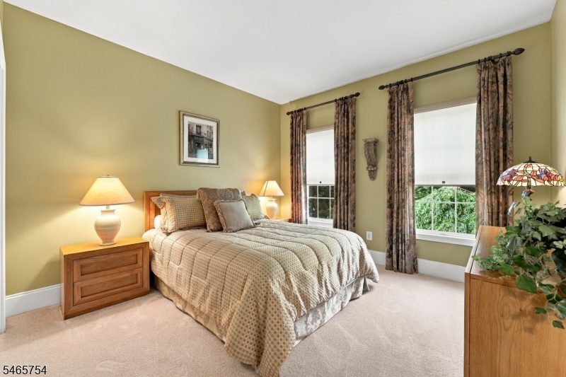 16 Ridgeline Drive Washington NJ 07853