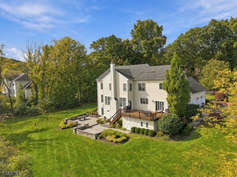 16 Ridgeline Drive Washington NJ 07853