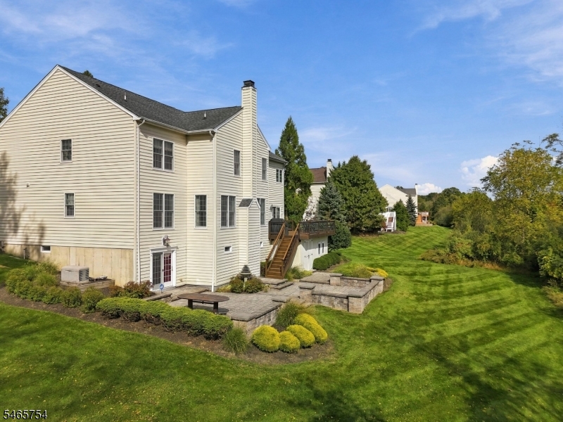 16 Ridgeline Drive Washington NJ 07853