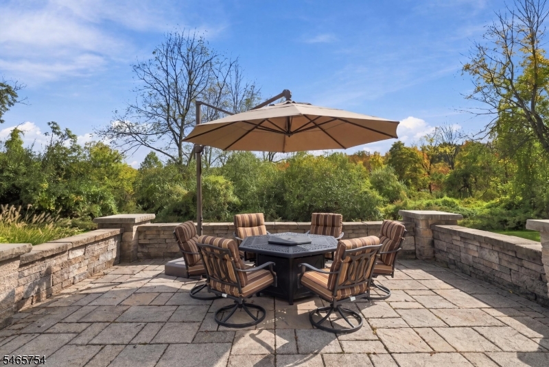16 Ridgeline Drive Washington NJ 07853
