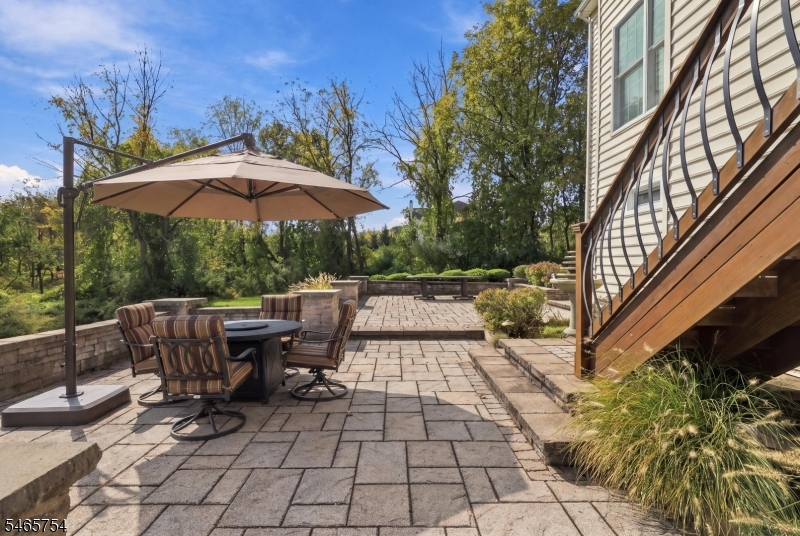 16 Ridgeline Drive Washington NJ 07853