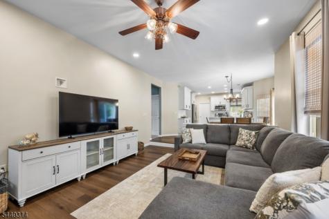 208 Yvonne Way Greenwich NJ 08886