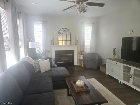 208 Yvonne Way Greenwich NJ 08886